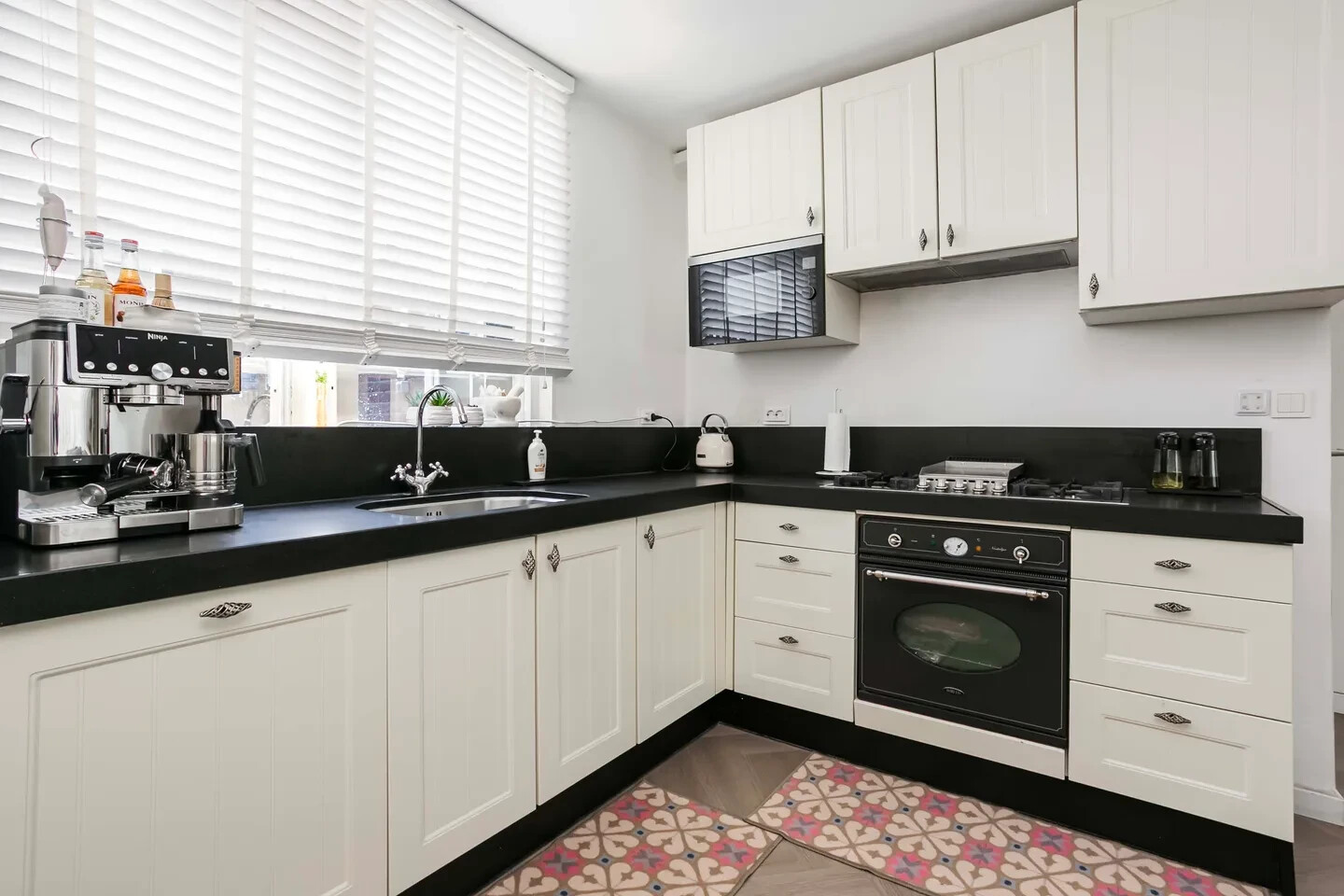 Tussenwoning te koop: Guatemaladreef 6, Utrecht