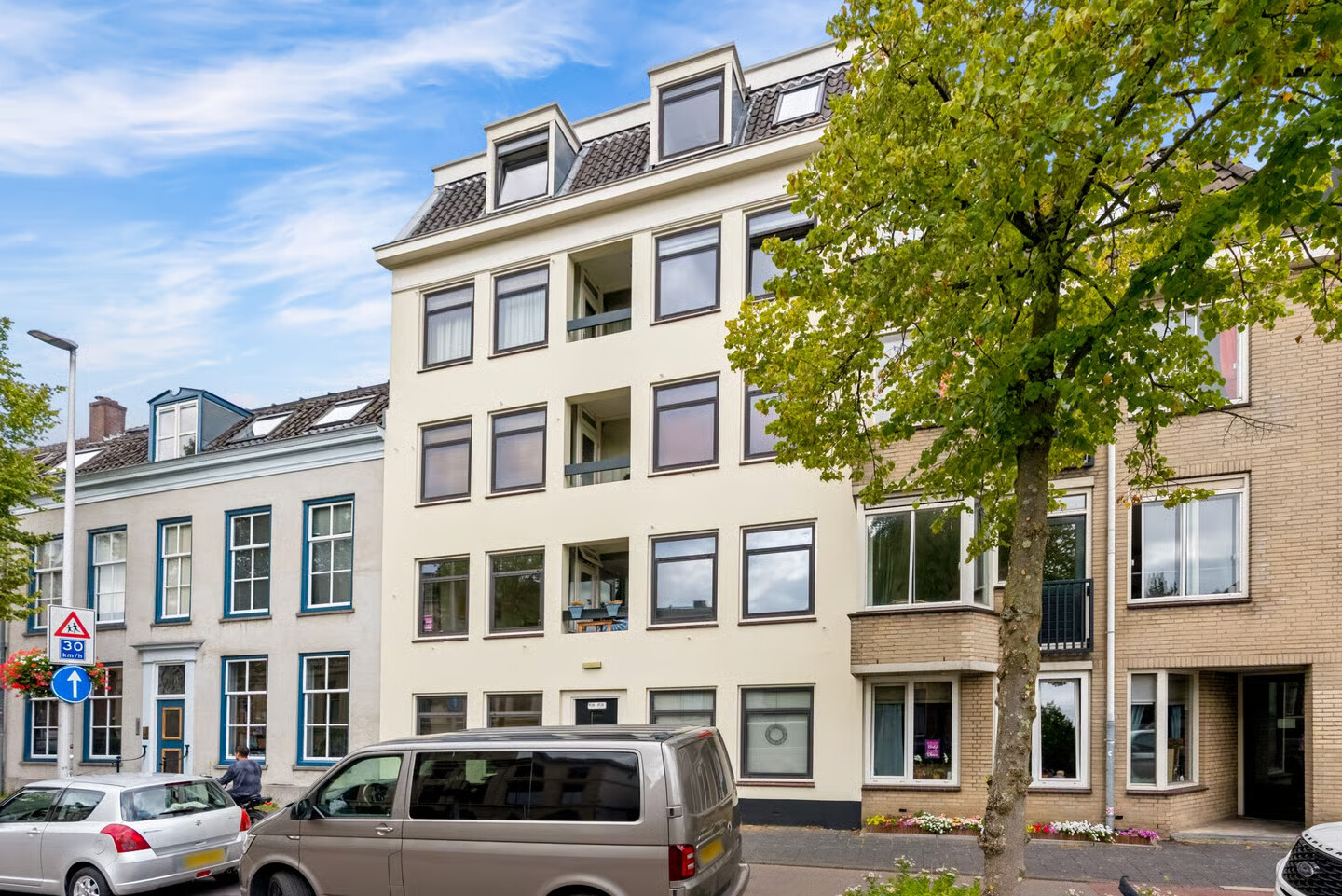 Appartement te koop: Biltstraat 158J, Utrecht