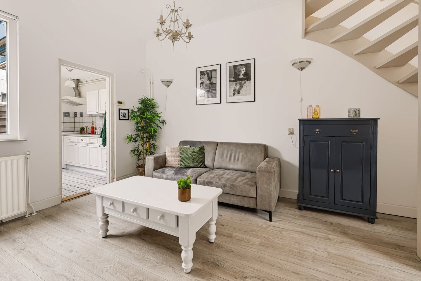 Tussenwoning te koop: Zandhofsestraat 166, Utrecht
