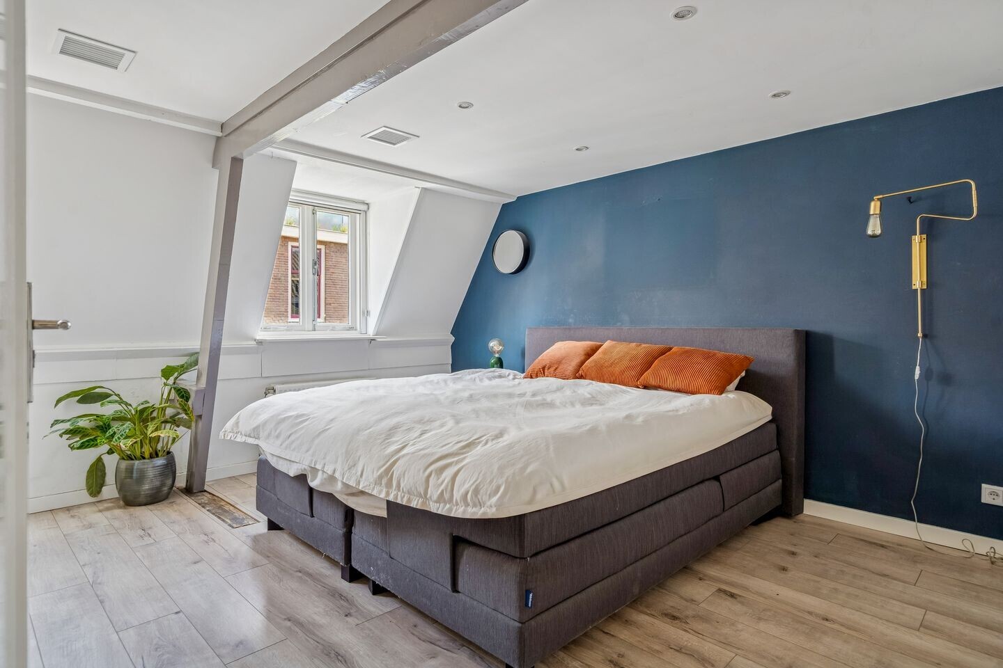 Tussenwoning te koop: Ooftstraat 14, Utrecht