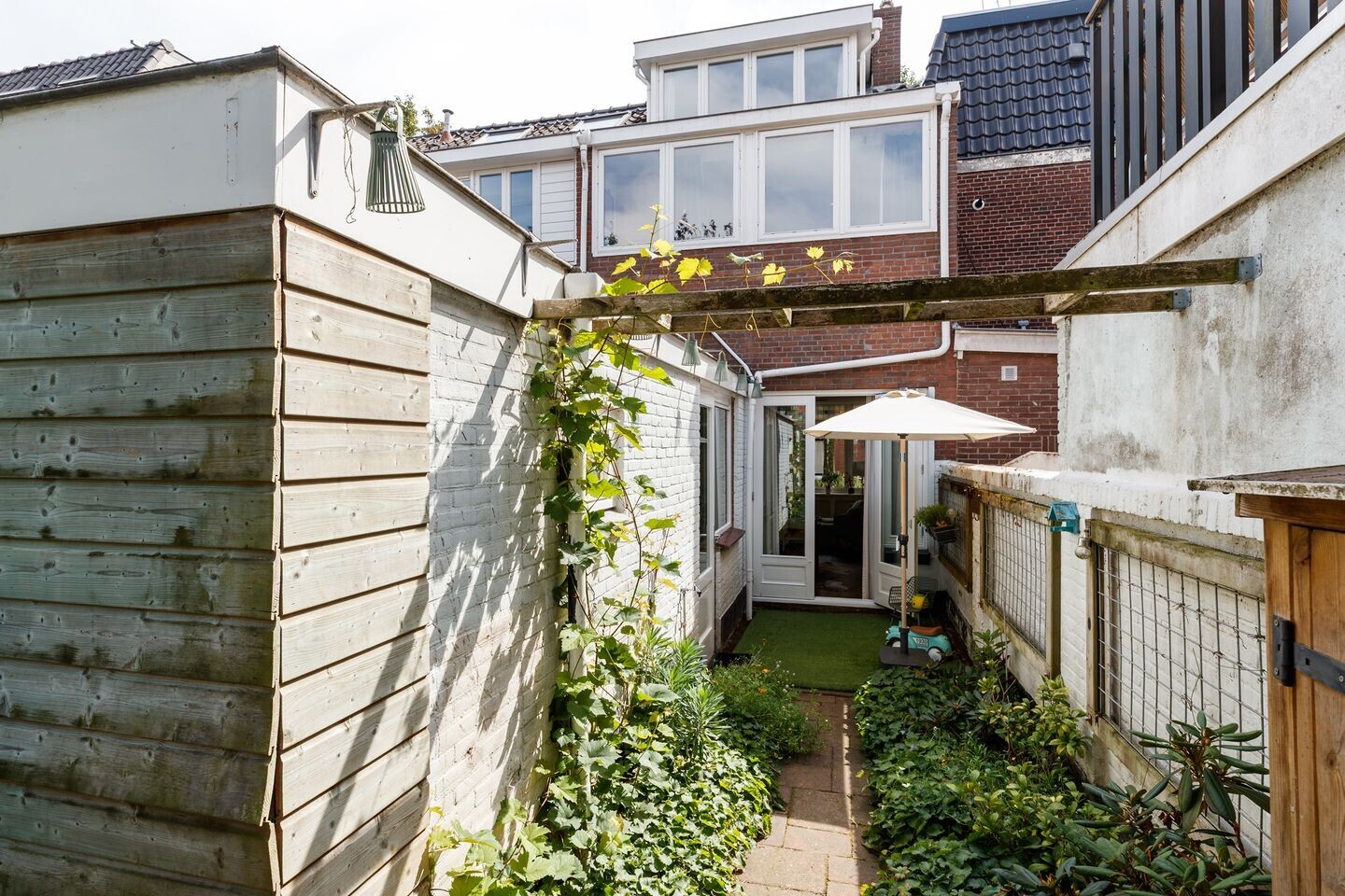 Tussenwoning te koop: Bladstraat 2, Utrecht