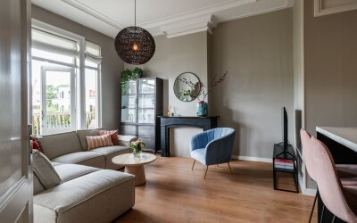 F.C. Donder. 8-A
