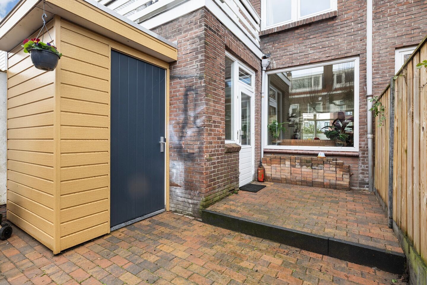 Tussenwoning te koop: Alexander Numankade 215, Utrecht