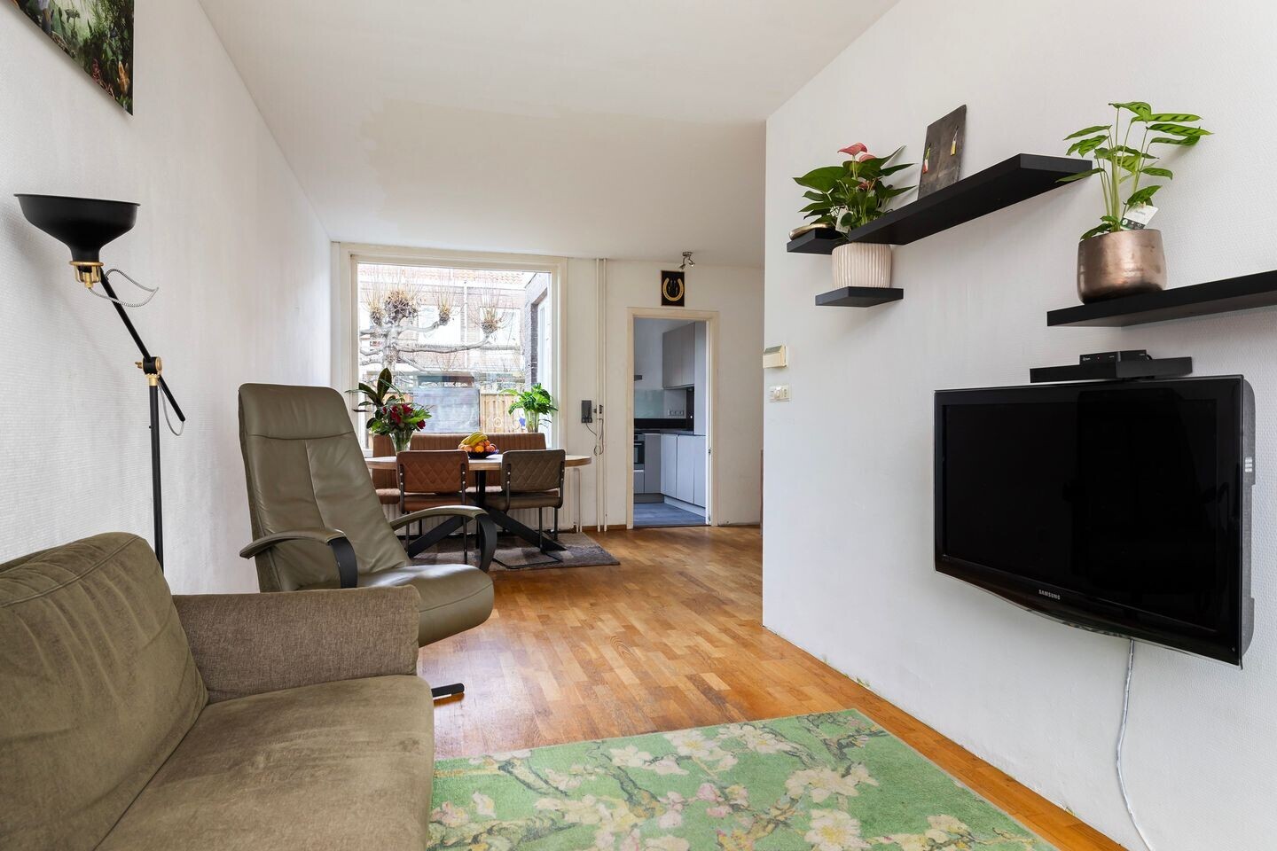 Tussenwoning te koop: Alexander Numankade 215, Utrecht
