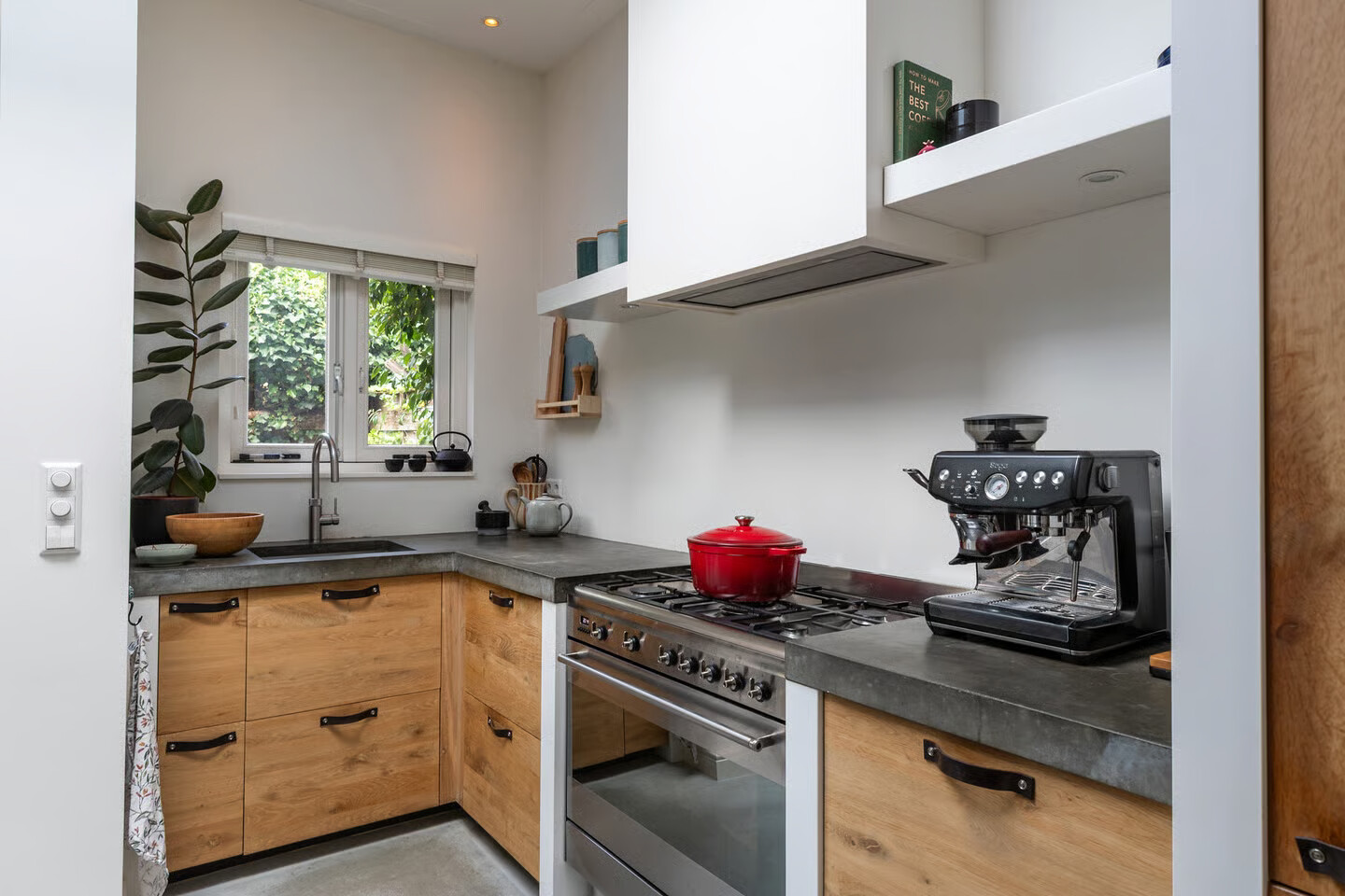 Tussenwoning te koop: Steenstraat 10, Utrecht