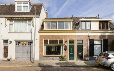 Oude Kerkst. 48