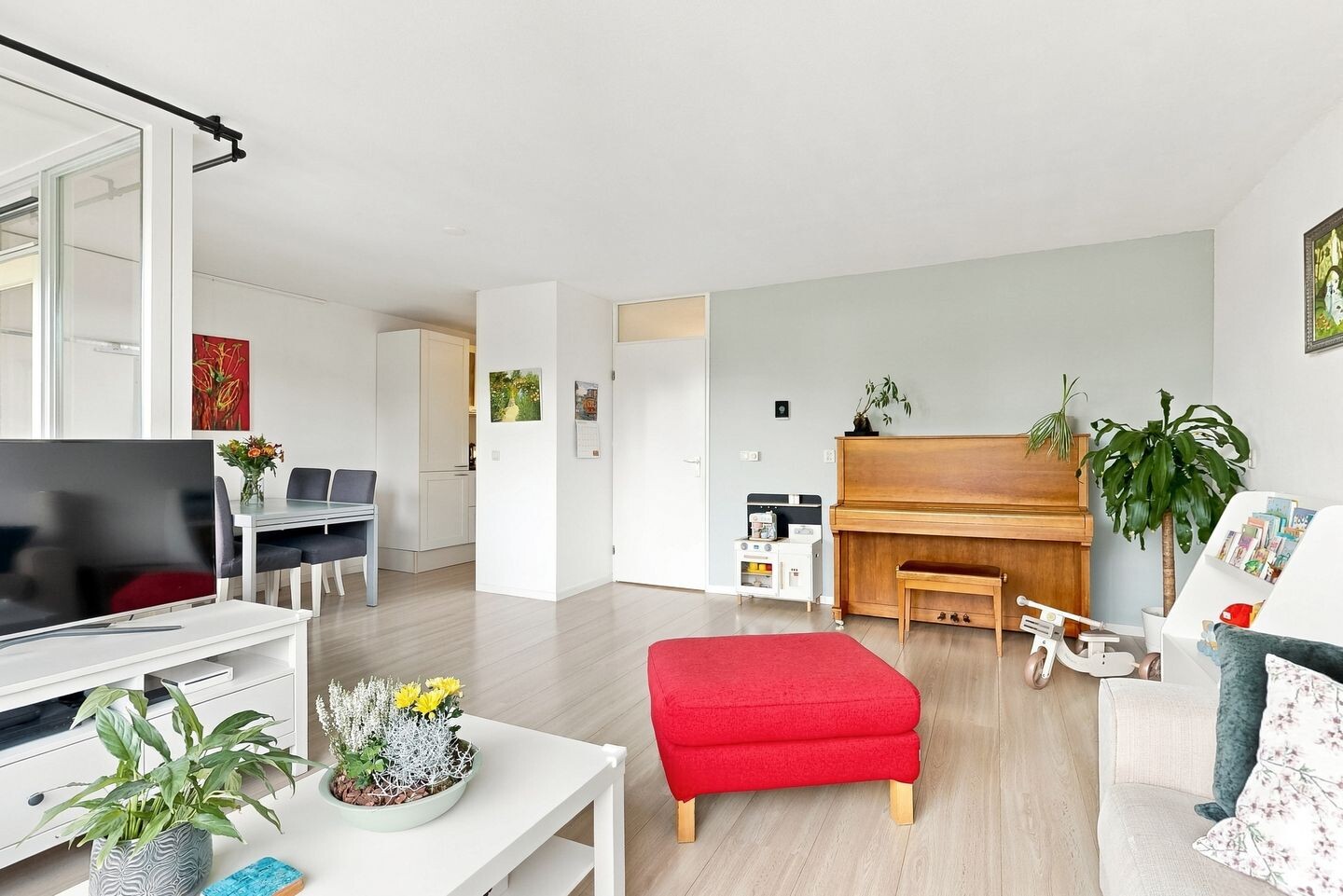 Appartement te koop: Aartsbisschop Romerostraat 363, Utrecht