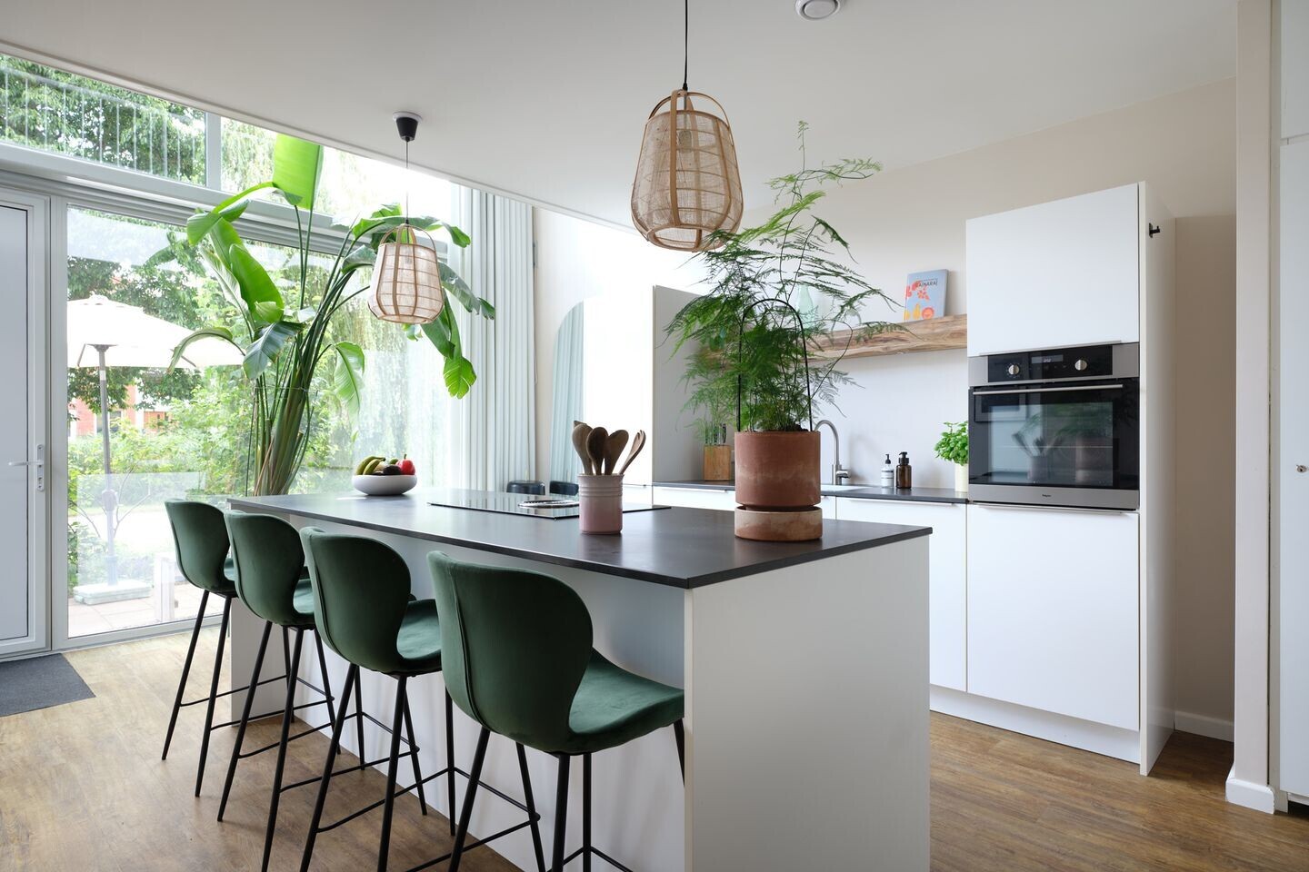 Appartement te koop: Sartreweg 144, Utrecht