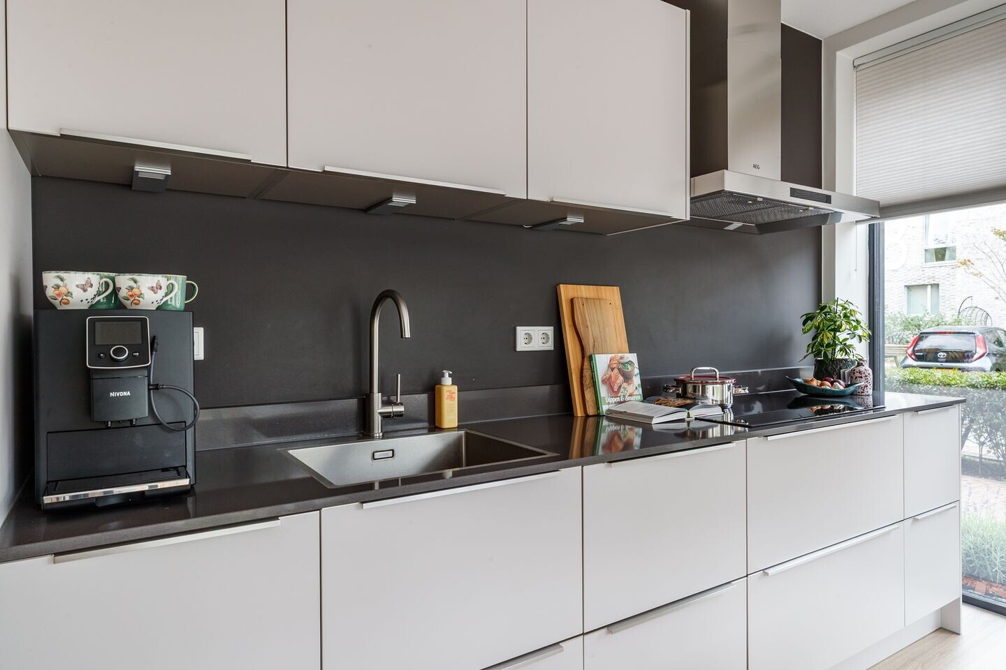 Tussenwoning te koop: Lippizanerstraat 17, Utrecht