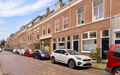 Mgr. van de Weteringstraat 19