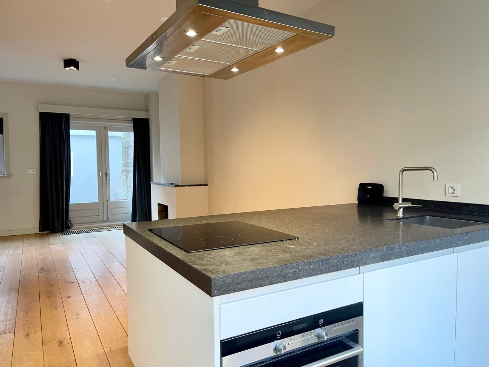 Tussenwoning te huur: Thinsstraat 8, Utrecht