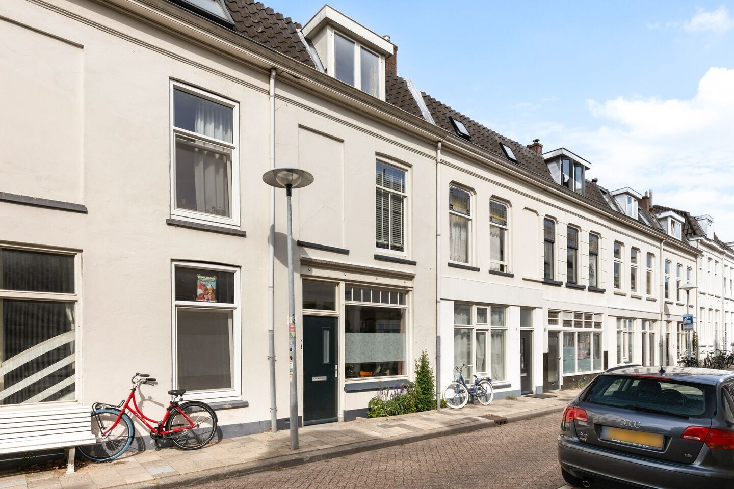 Tussenwoning te koop: Zonstraat 6, Utrecht