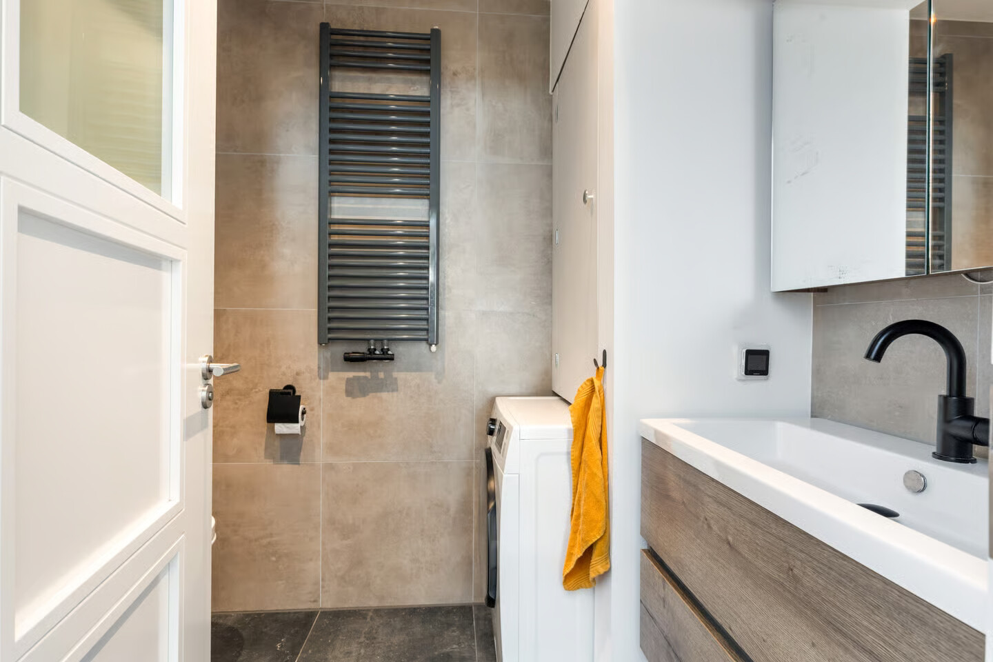 Tussenwoning te koop: Zonstraat 6, Utrecht
