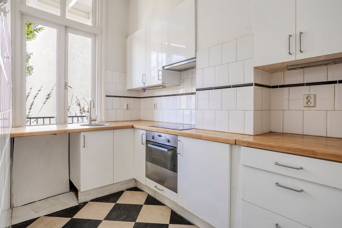 Tussenwoning te koop: Wolter Heukelslaan 53, Utrecht