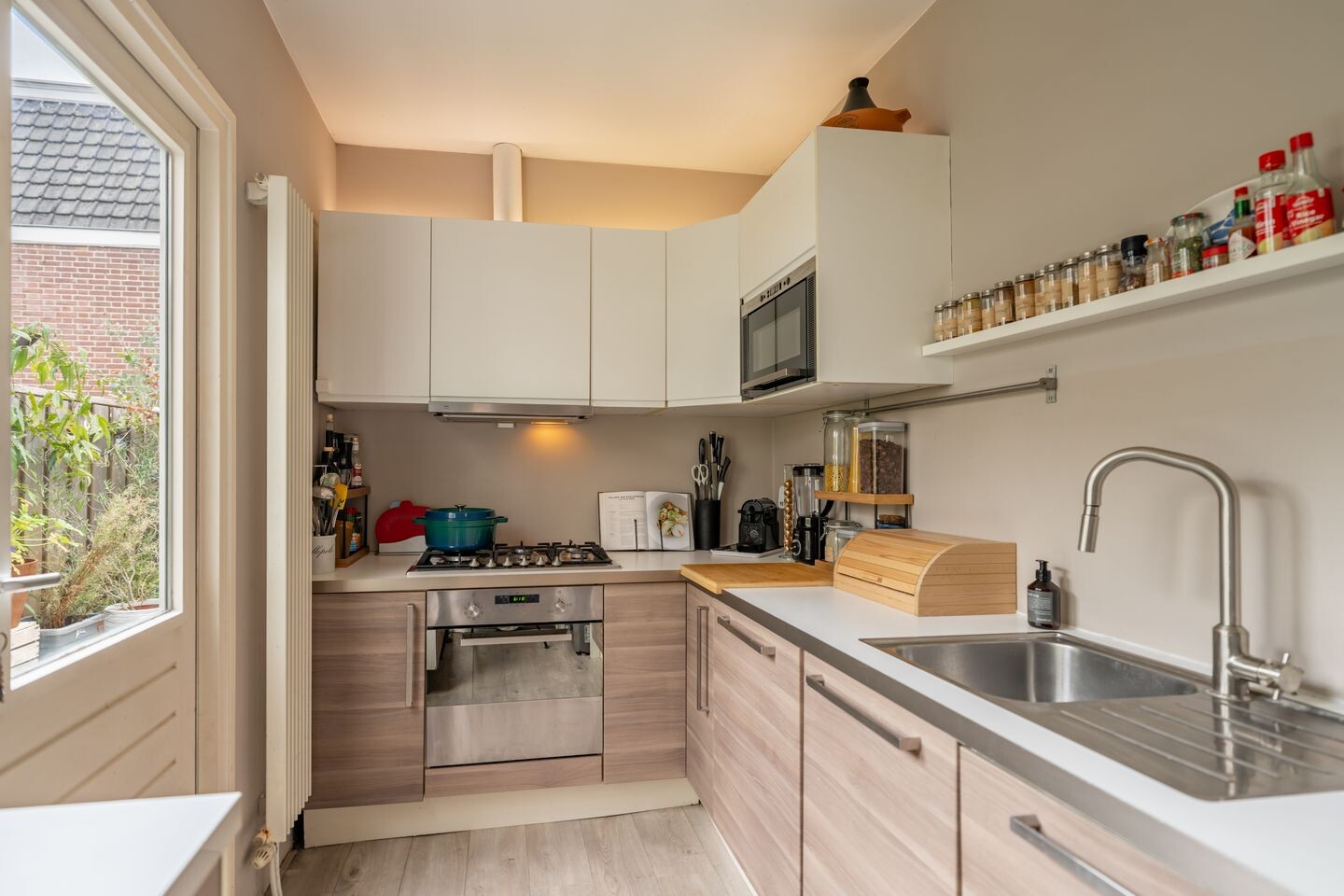 Tussenwoning te koop: Ferdinand Bolstraat 15, Utrecht