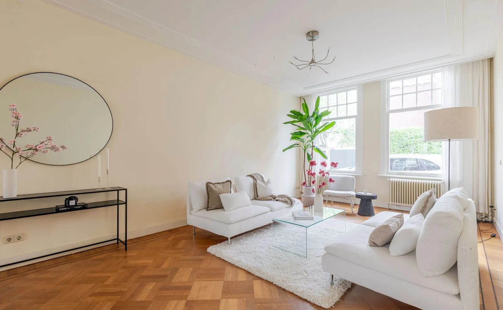 Tussenwoning te koop: Willem de Zwijgerstraat 1, Utrecht