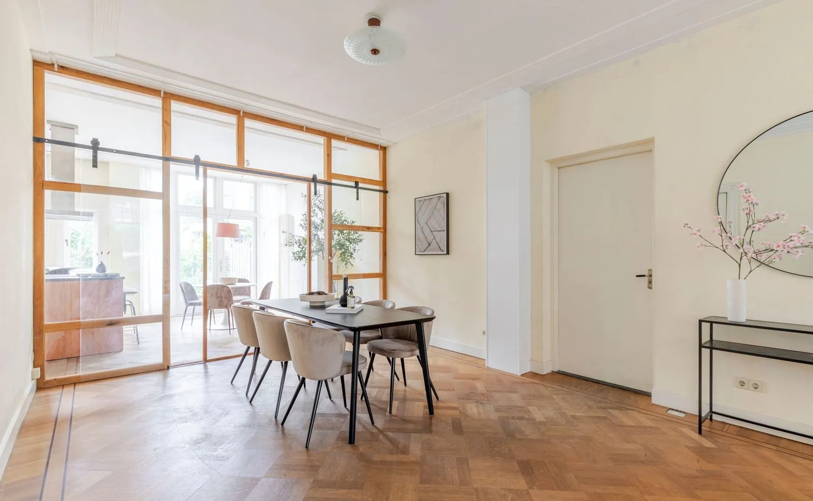 Tussenwoning te koop: Willem de Zwijgerstraat 1, Utrecht