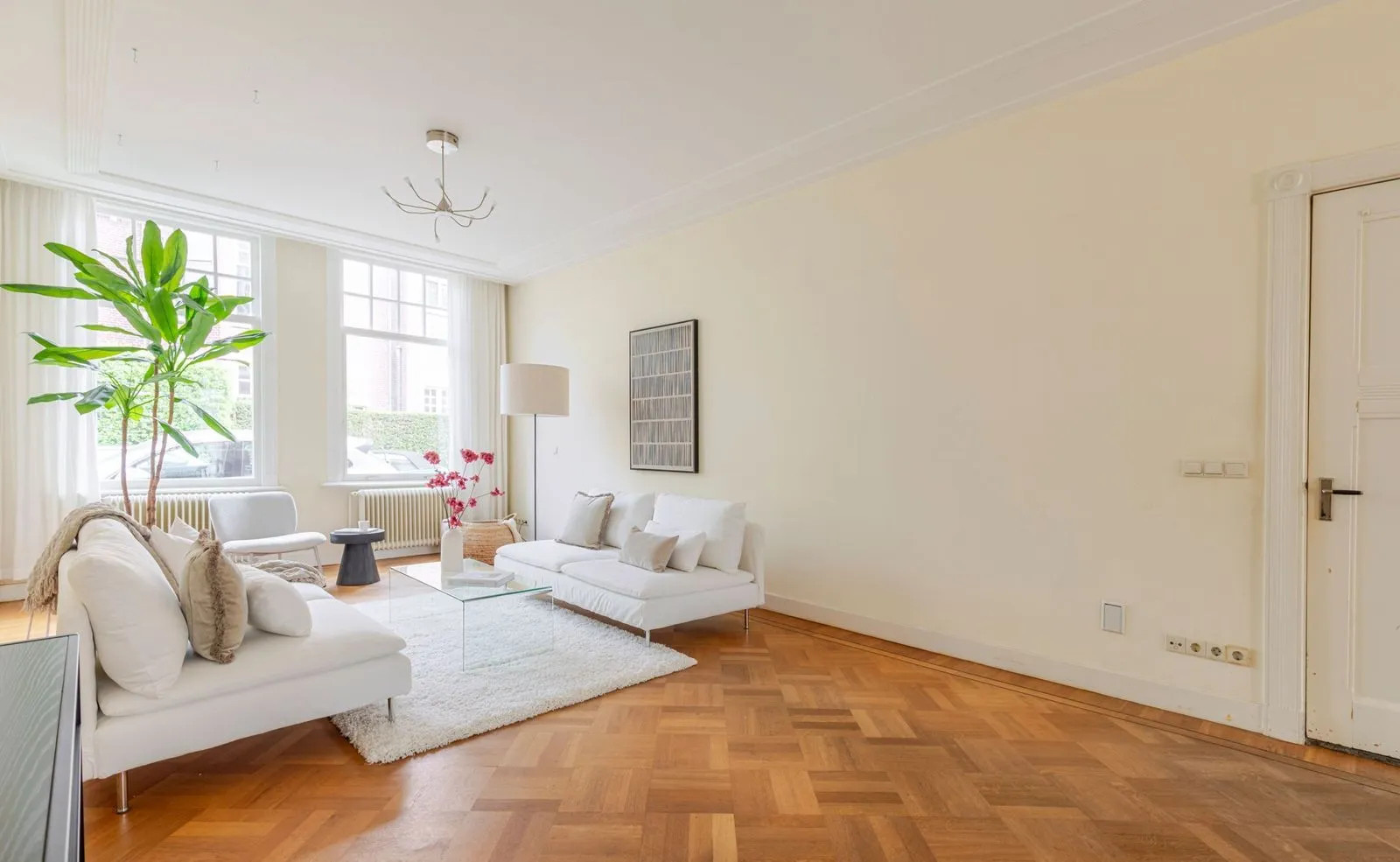 Tussenwoning te koop: Willem de Zwijgerstraat 1, Utrecht