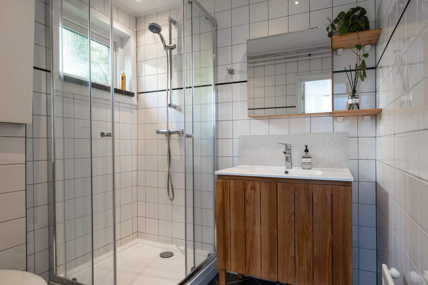 Hoekwoning te koop: Pieter de Hooghstraat 1, Utrecht