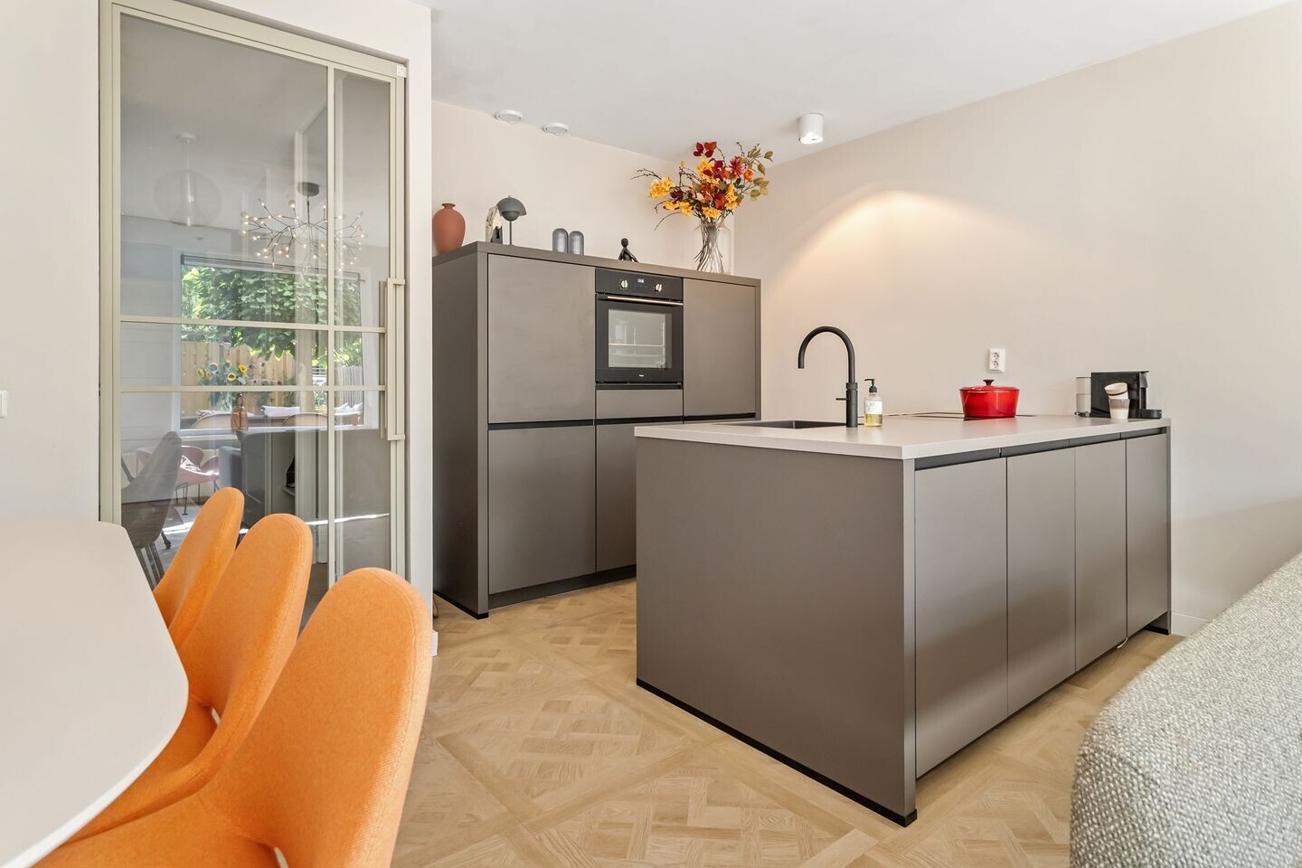 Appartement te koop: Eduard Verkadelaan 117, Utrecht