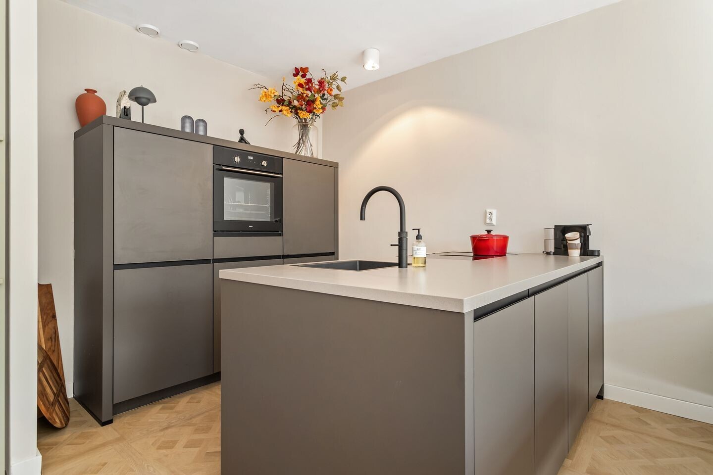 Appartement te koop: Eduard Verkadelaan 117, Utrecht