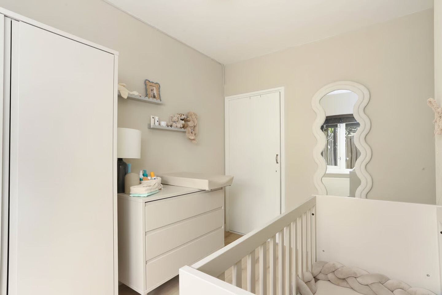Tussenwoning te koop: Adriaan van Ostadestraat 10, Maarssen