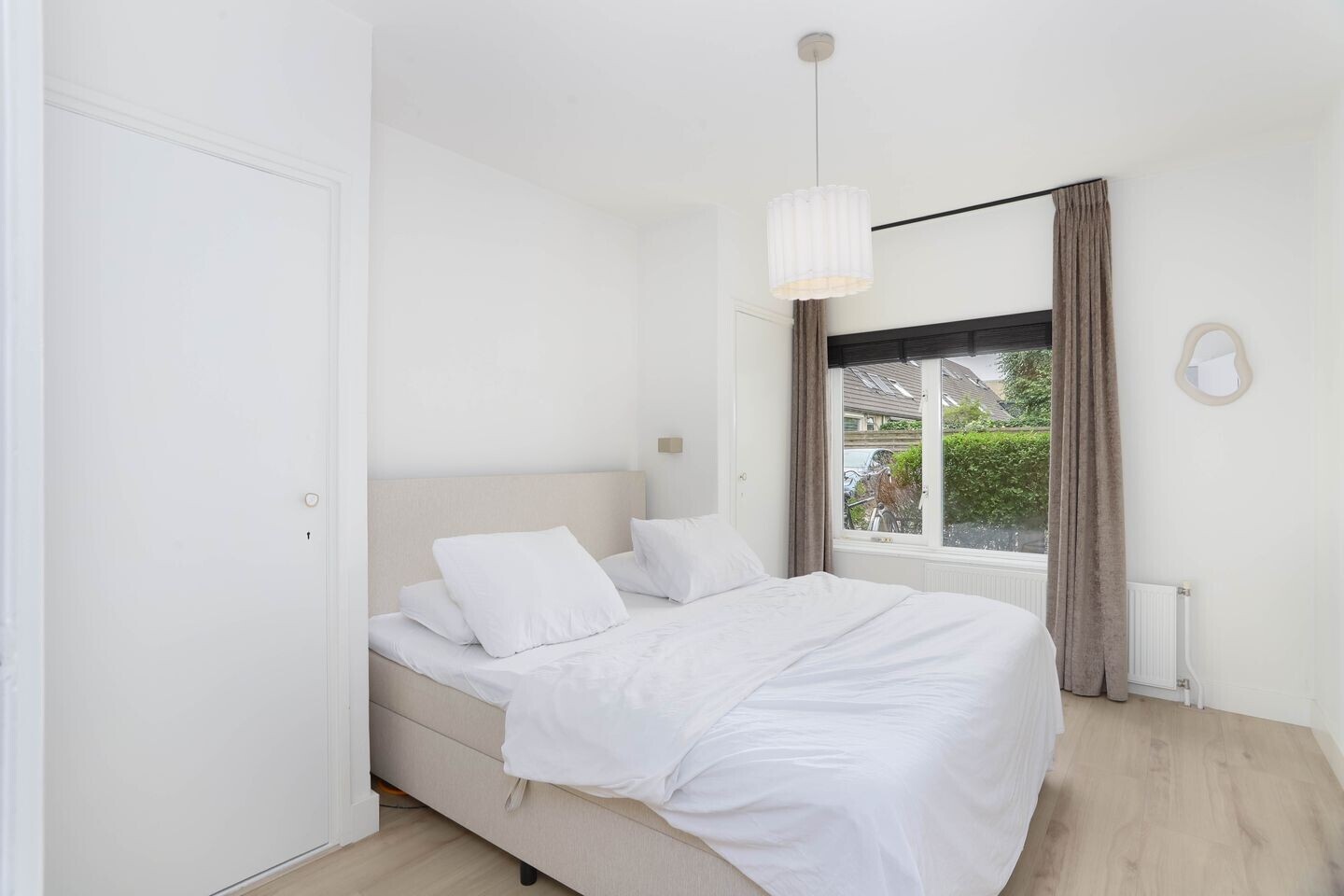 Tussenwoning te koop: Adriaan van Ostadestraat 10, Maarssen