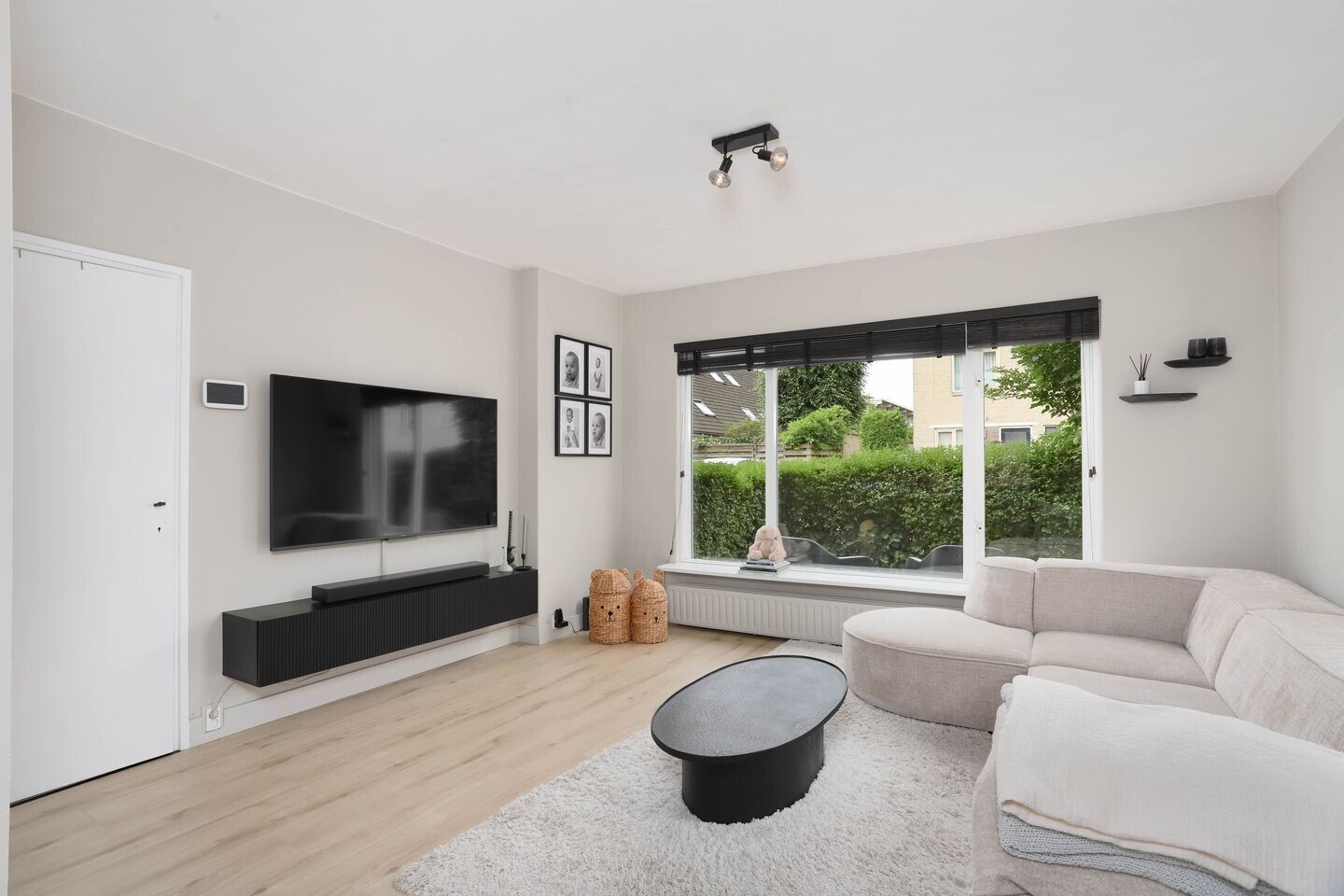 Tussenwoning te koop: Adriaan van Ostadestraat 10, Maarssen