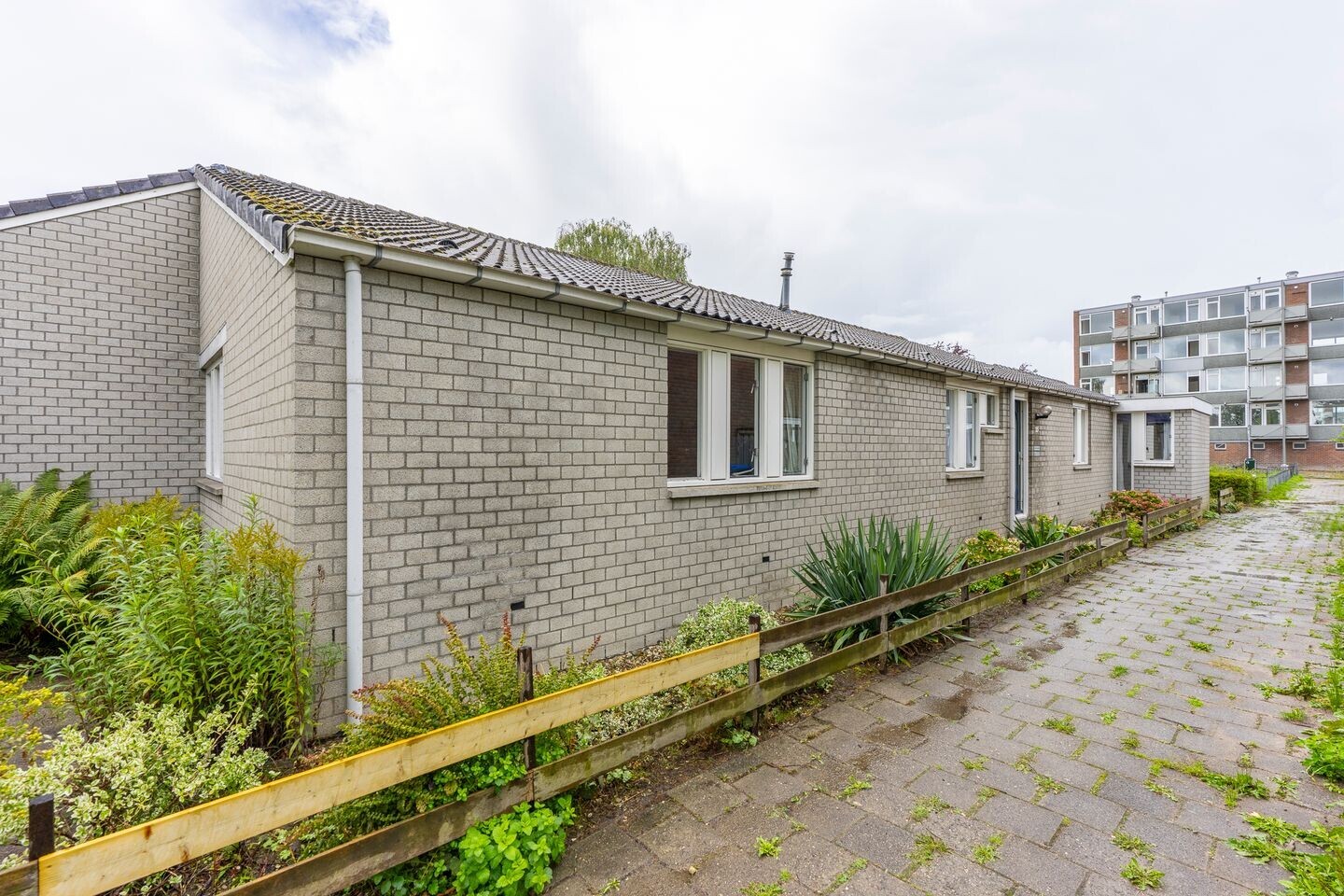 Twee-onder-één-kap te koop: Van Hogendorpstraat 15, Maarssen