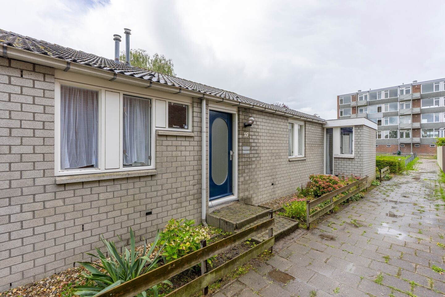 Twee-onder-één-kap te koop: Van Hogendorpstraat 15, Maarssen