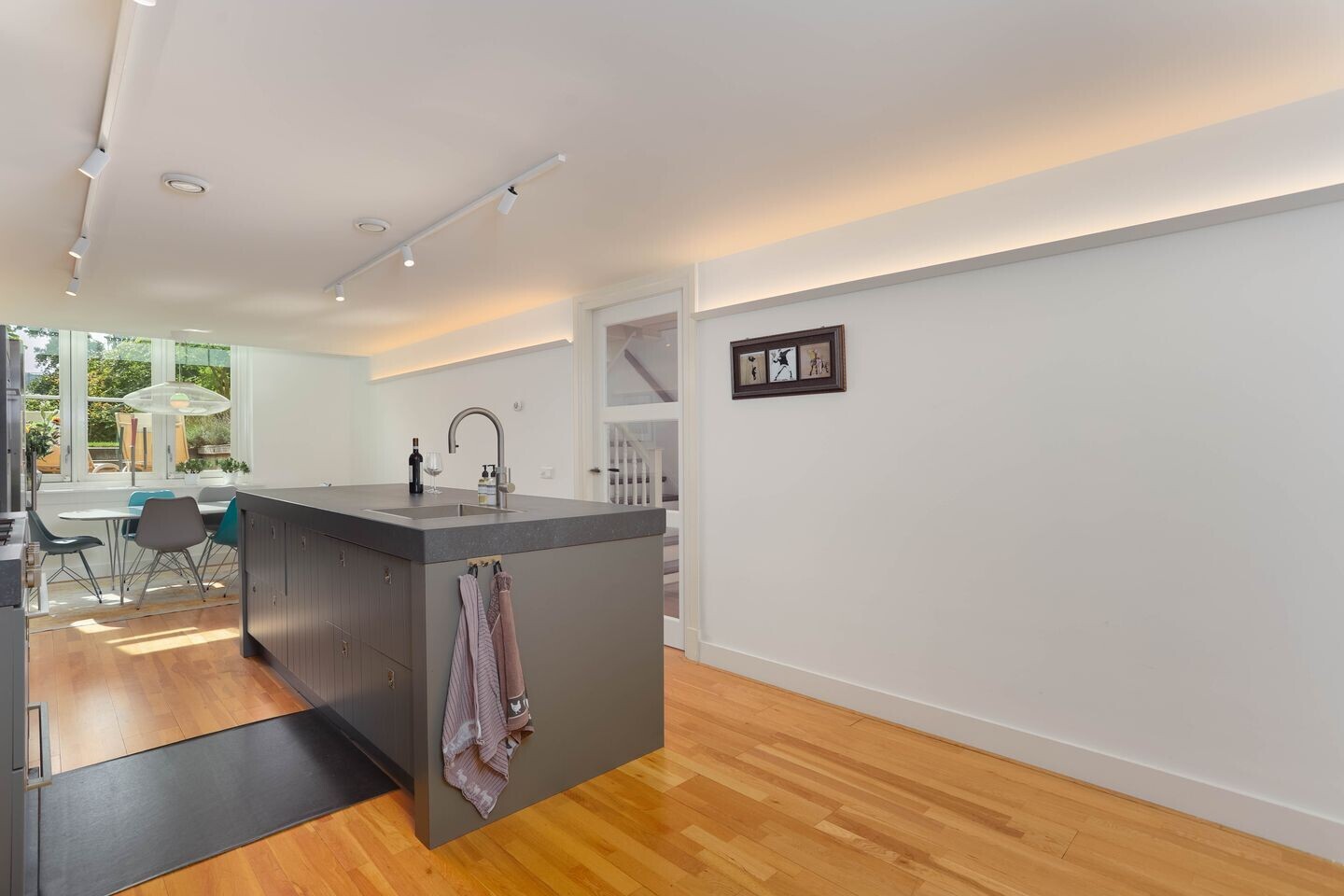 Tussenwoning te koop: Oostwaard 27, Maarssen