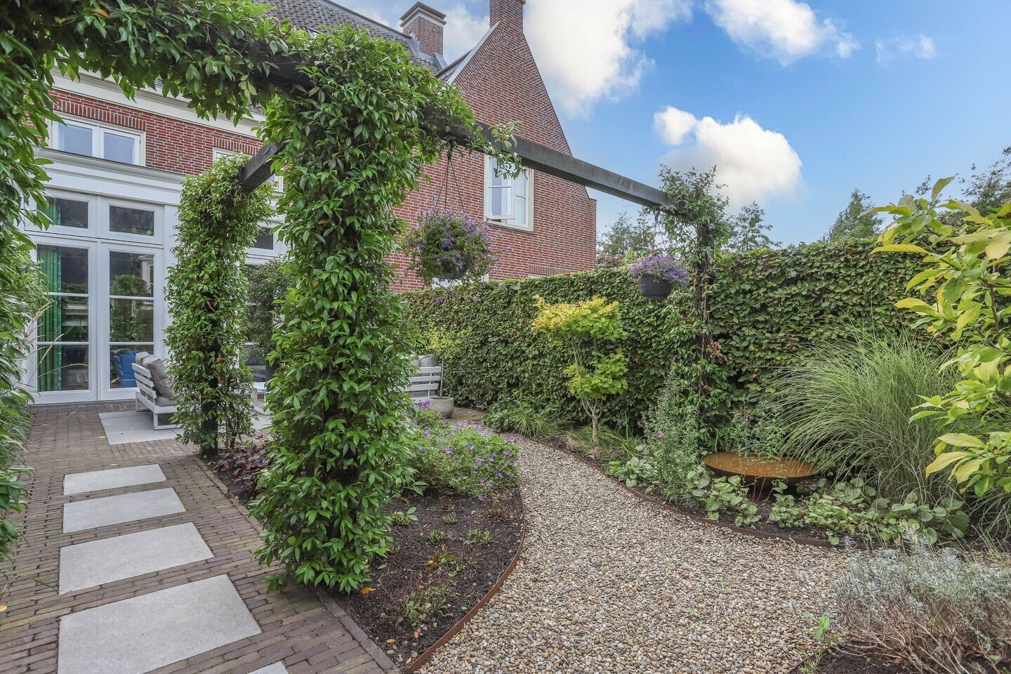 Tussenwoning te koop: Oostwaard 27, Maarssen