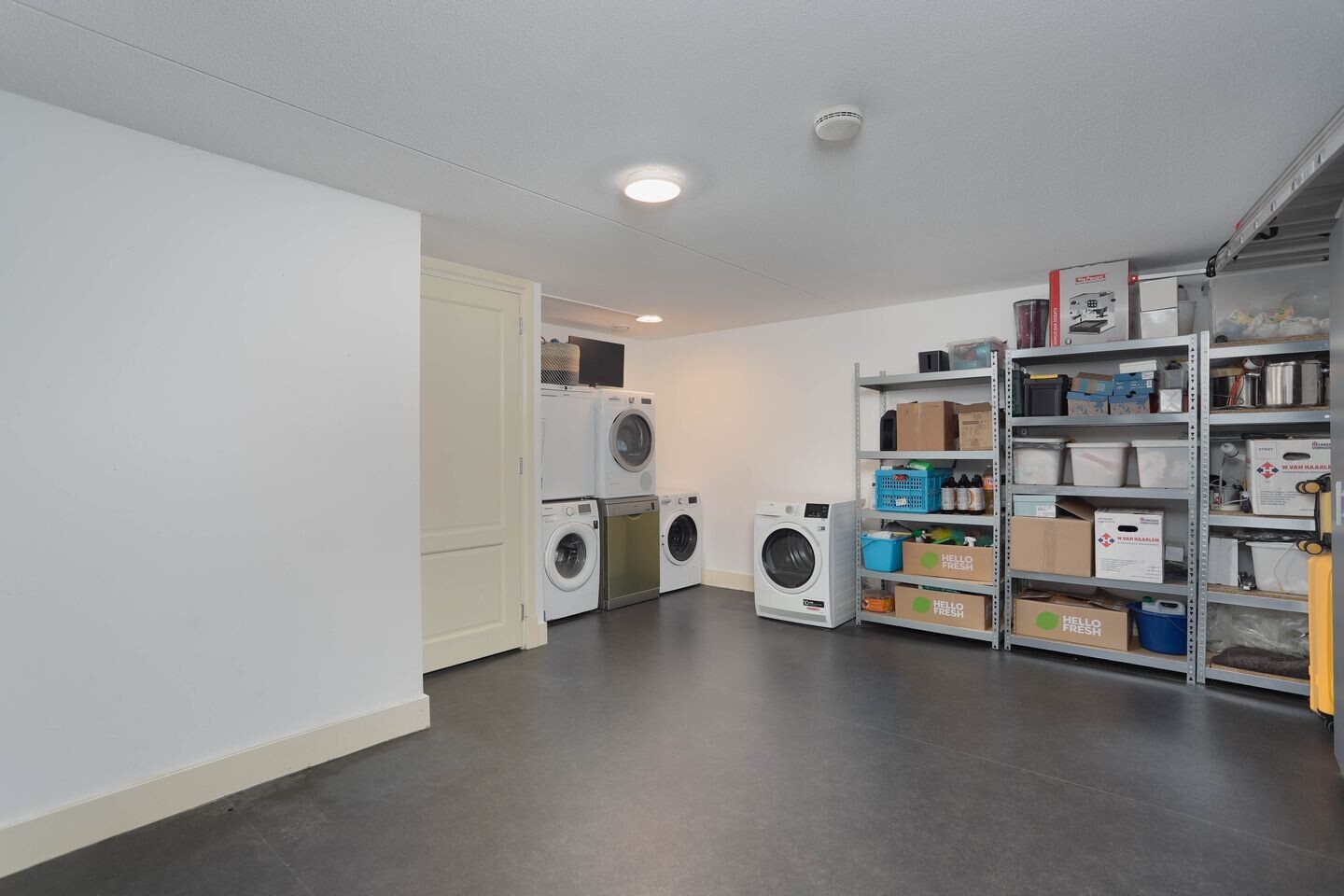 Tussenwoning te koop: Oostwaard 27, Maarssen