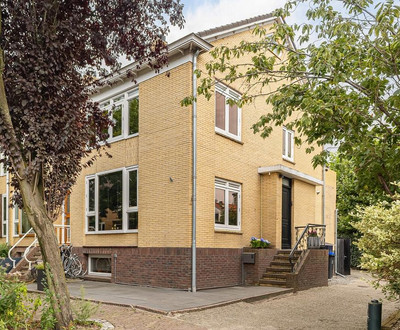 Beekweg 8