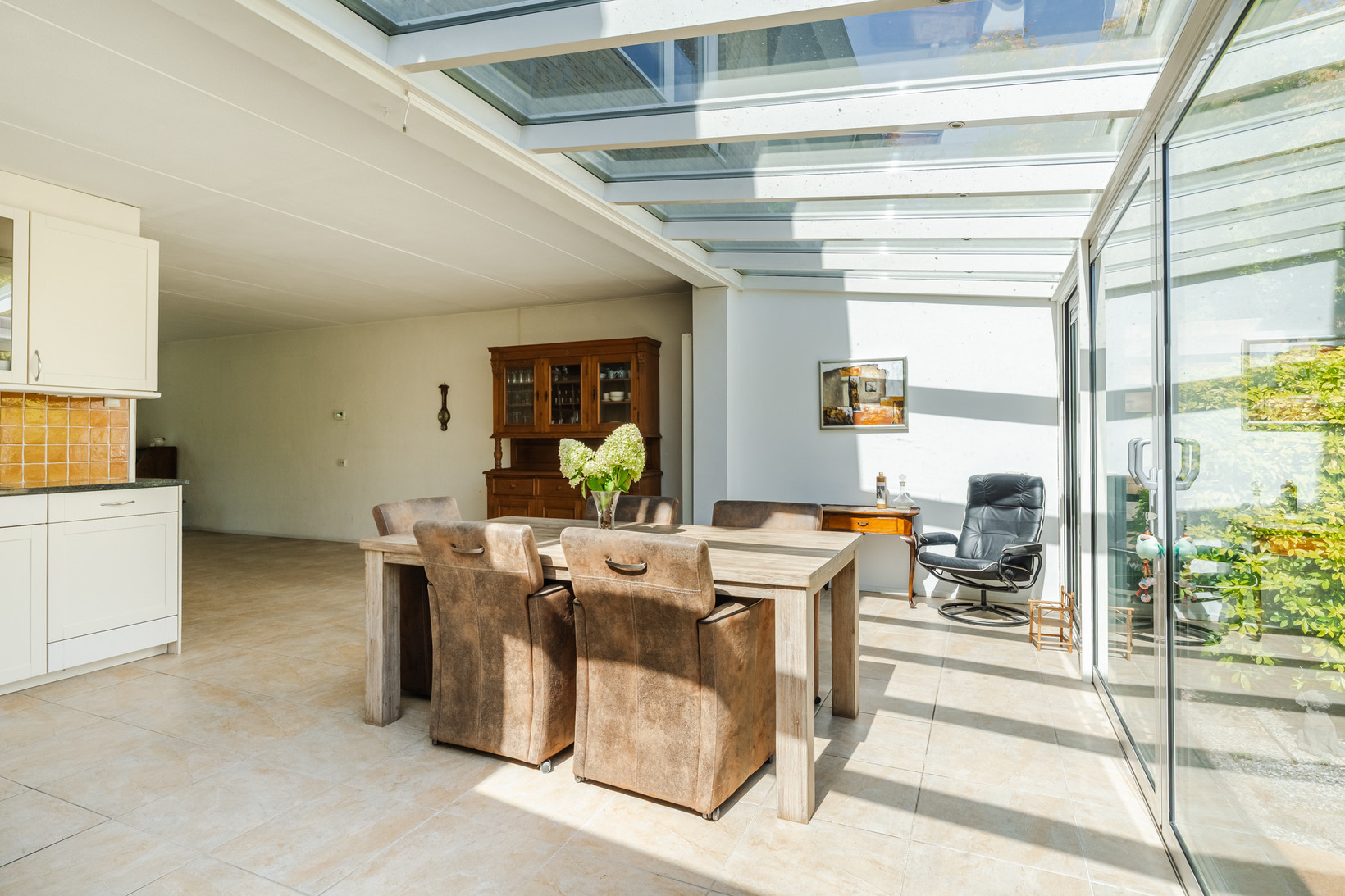 Tussenwoning te koop: Olivier van Noortlaan 11, Maarssen