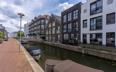 Dr. R. van Lutterveltstraat 20