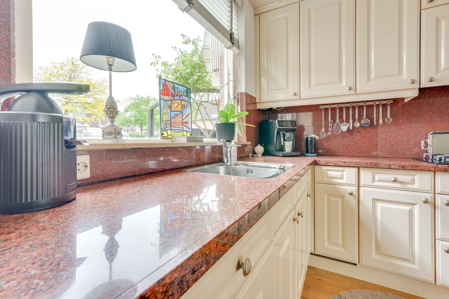 Tussenwoning te koop: Reigerskamp 465, Maarssen