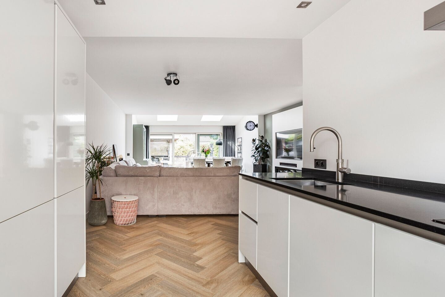 Tussenwoning te koop: Valkenkamp 421, Maarssen