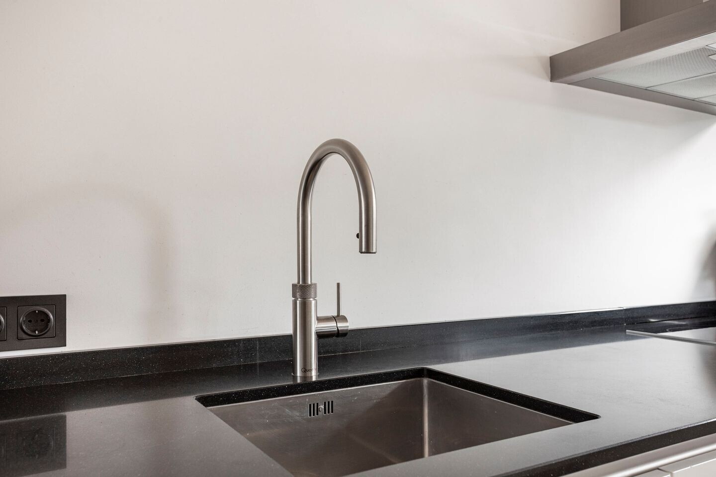 Tussenwoning te koop: Valkenkamp 421, Maarssen