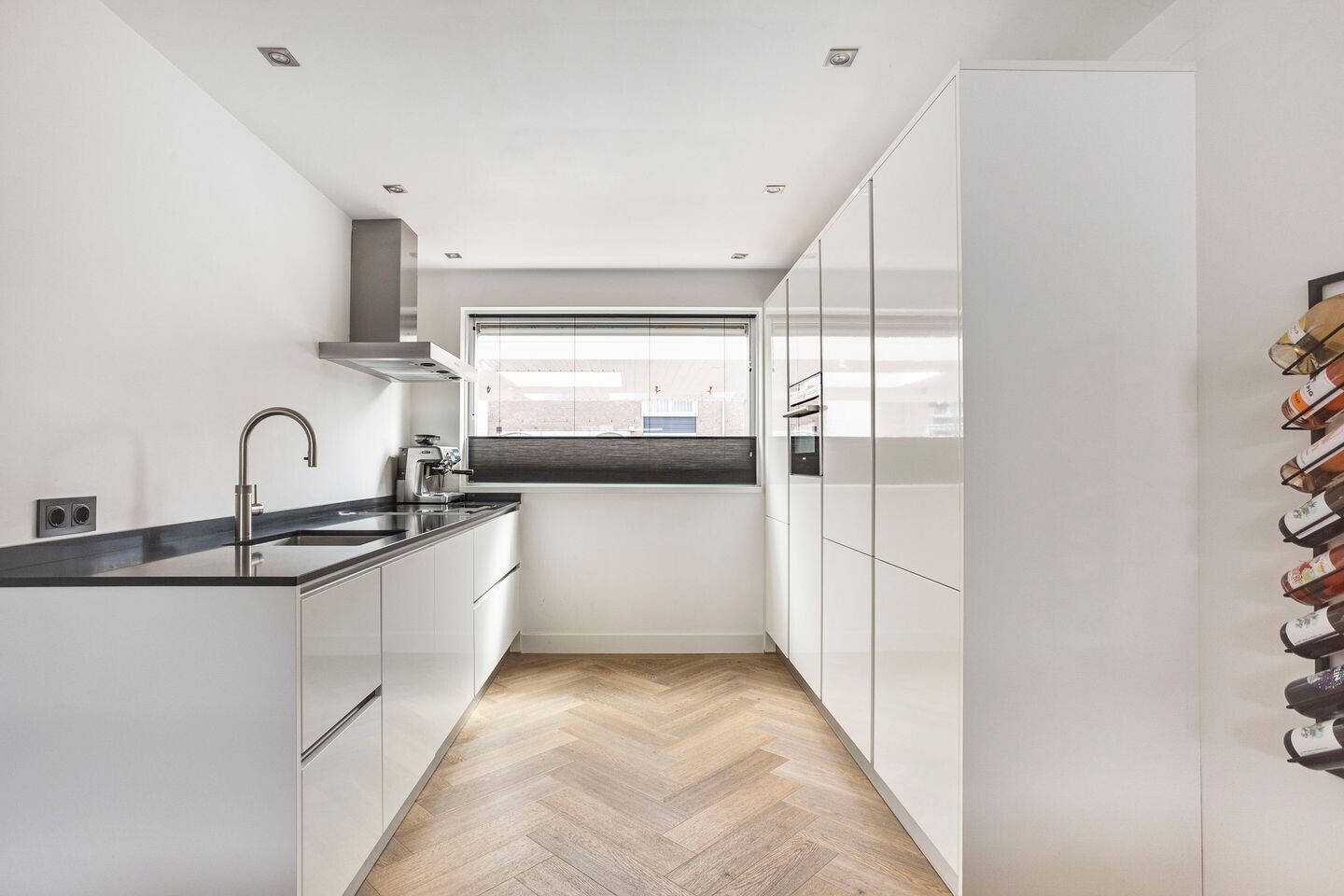 Tussenwoning te koop: Valkenkamp 421, Maarssen