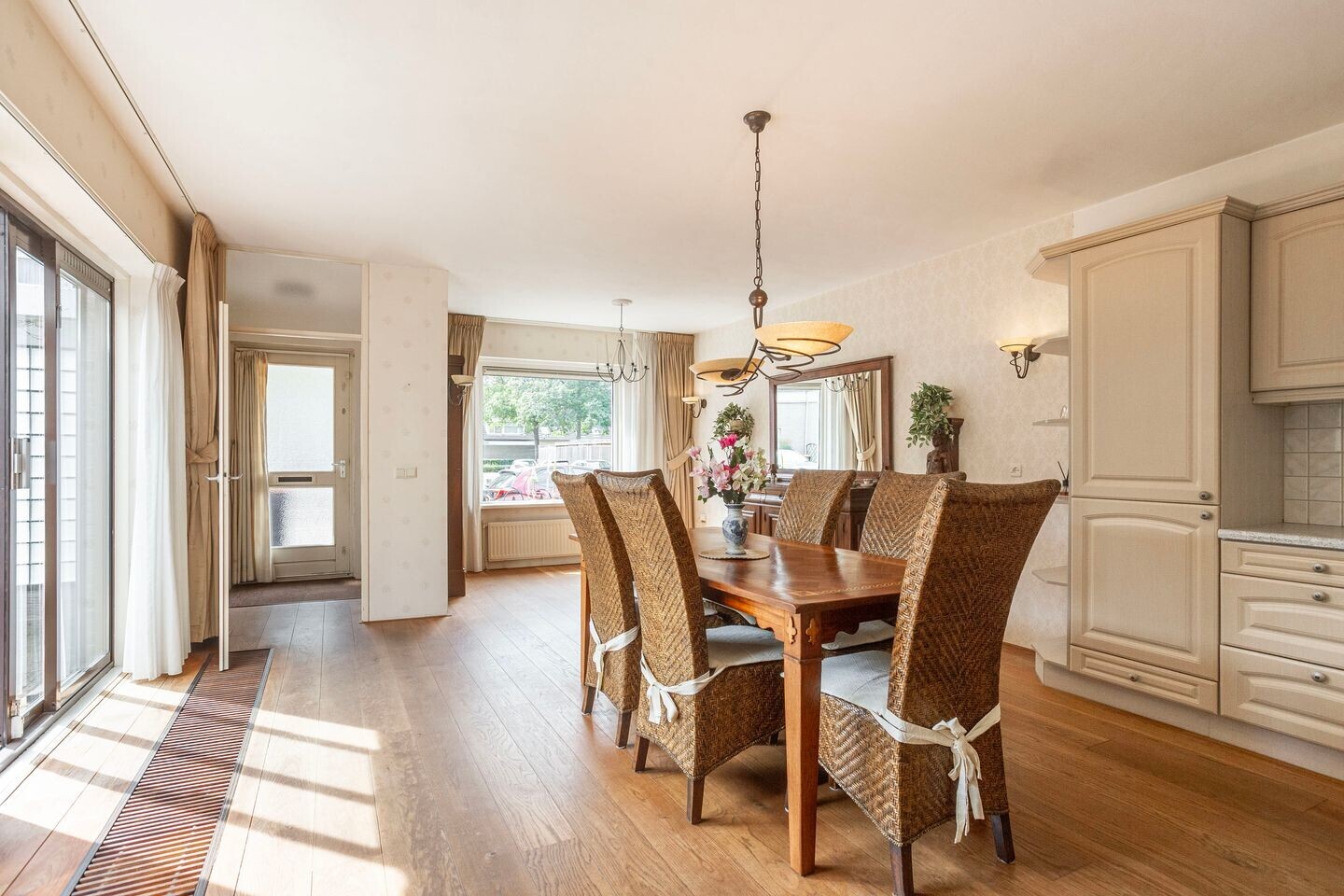 Tussenwoning te koop: Zwanenkamp 3, Maarssen
