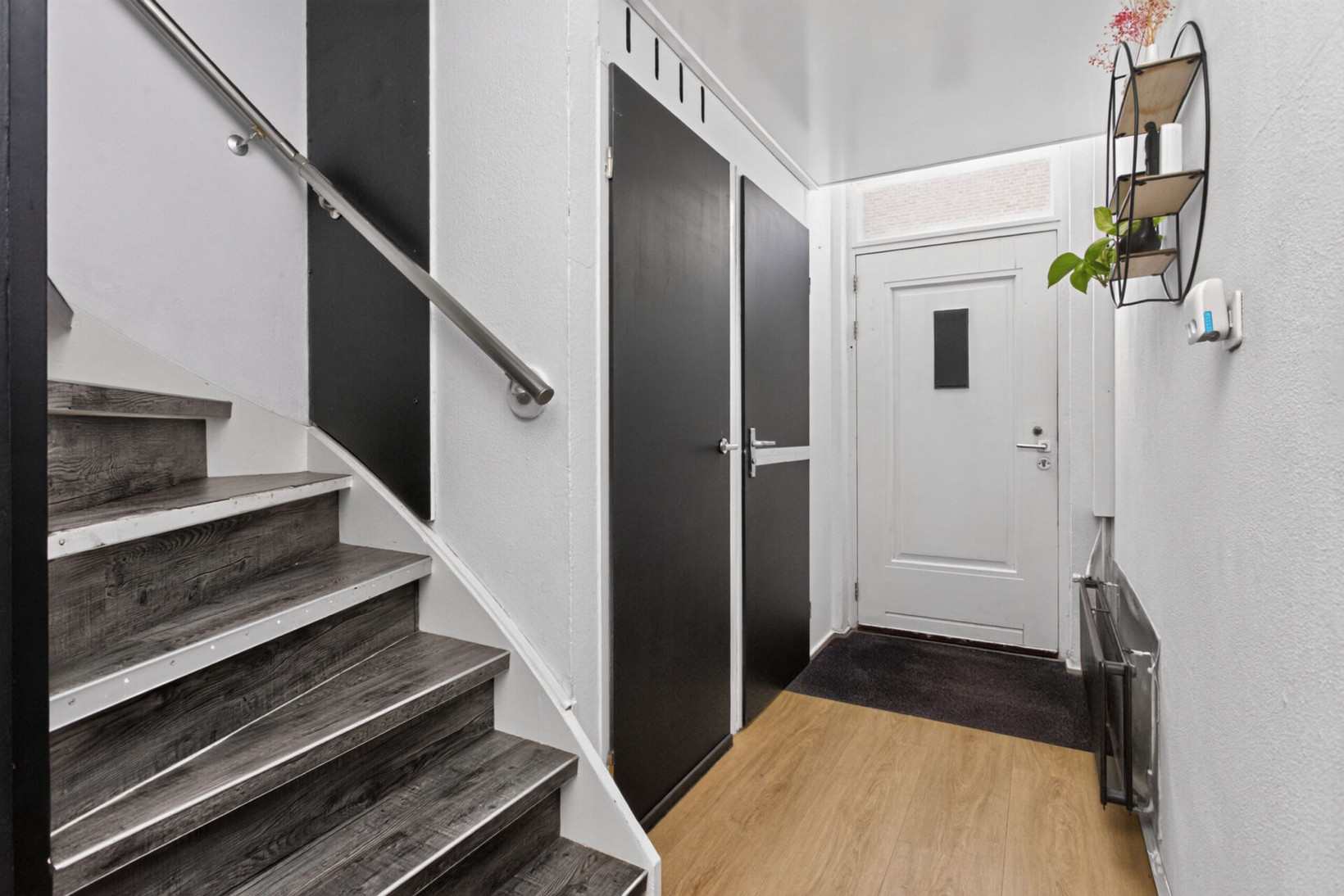 Tussenwoning te koop: Duivenkamp 811, Maarssen