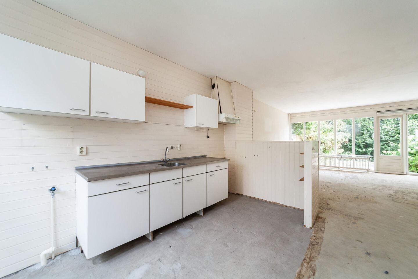 Tussenwoning te koop: Bloemstede 282, Maarssen