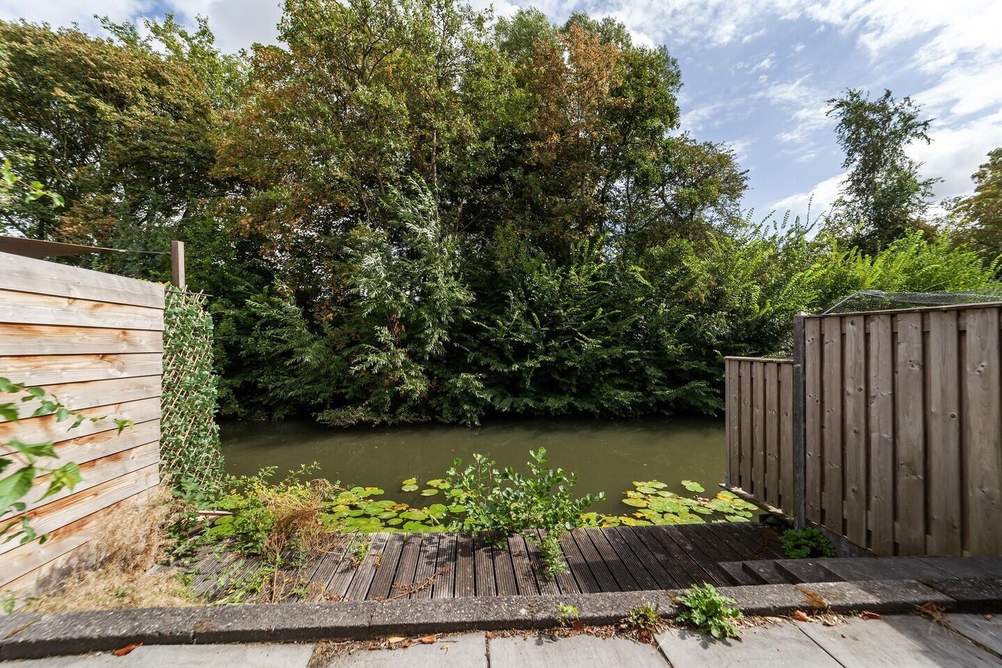 Tussenwoning te koop: Bloemstede 282, Maarssen