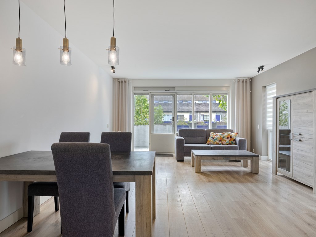 Appartement te koop: Bloemstede 688, Maarssen