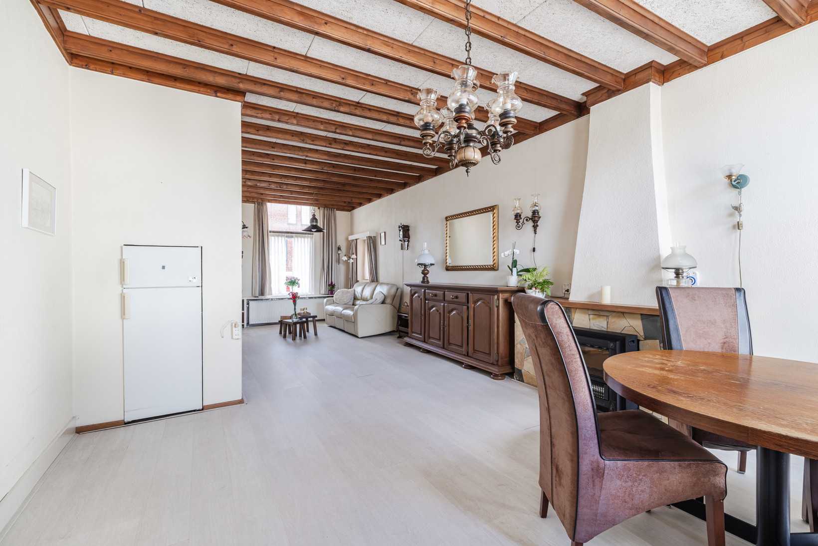 Hoekwoning te koop: Herenstraat 68, Breukelen