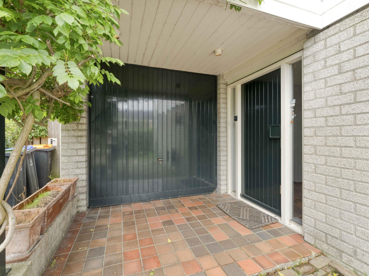 Twee-onder-één-kap te koop: Gijsbrecht van Nijenrodestraat 130, Breukelen
