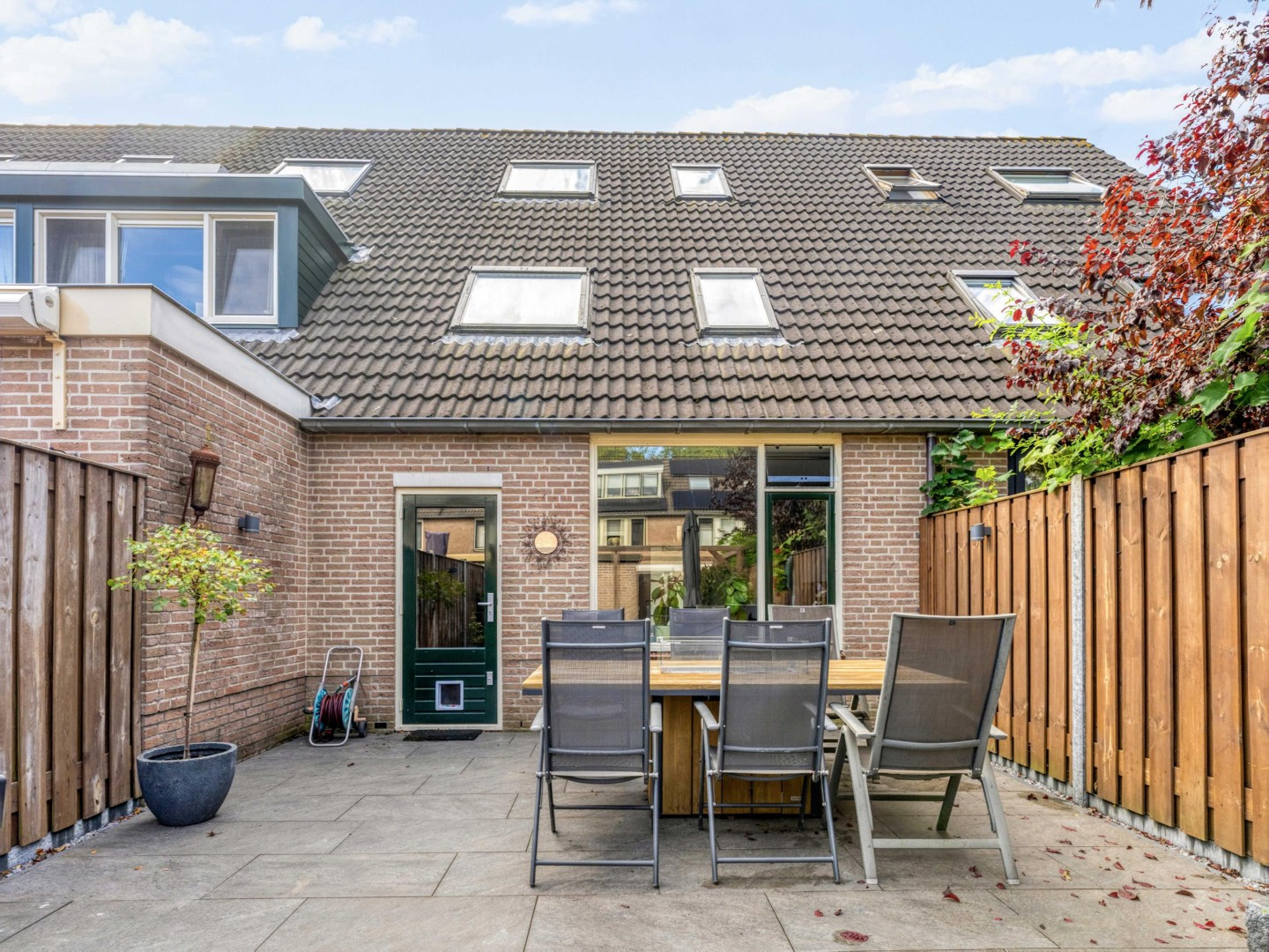 Tussenwoning te koop: Damastbloem 30, Breukelen