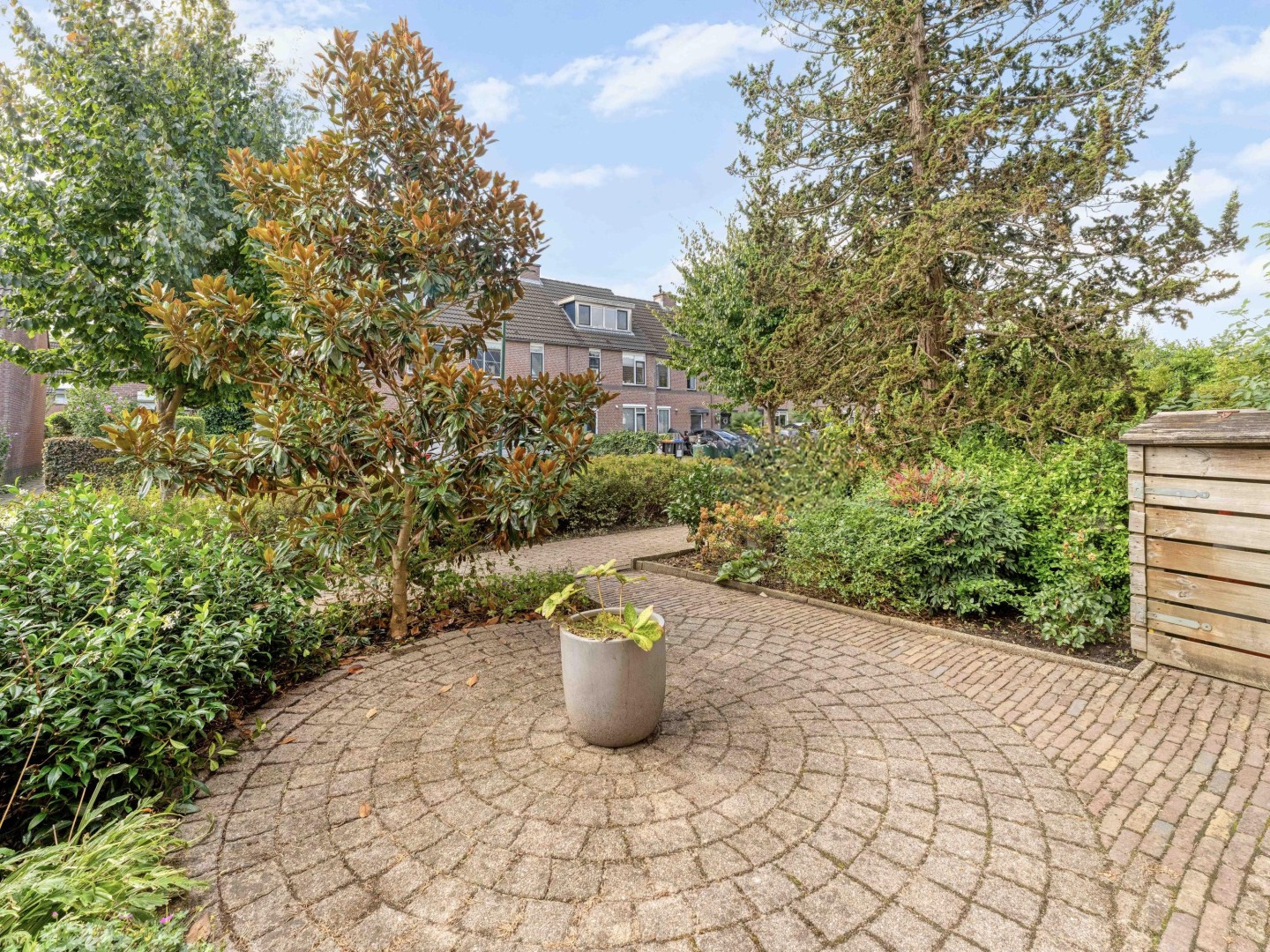 Tussenwoning te koop: Damastbloem 30, Breukelen