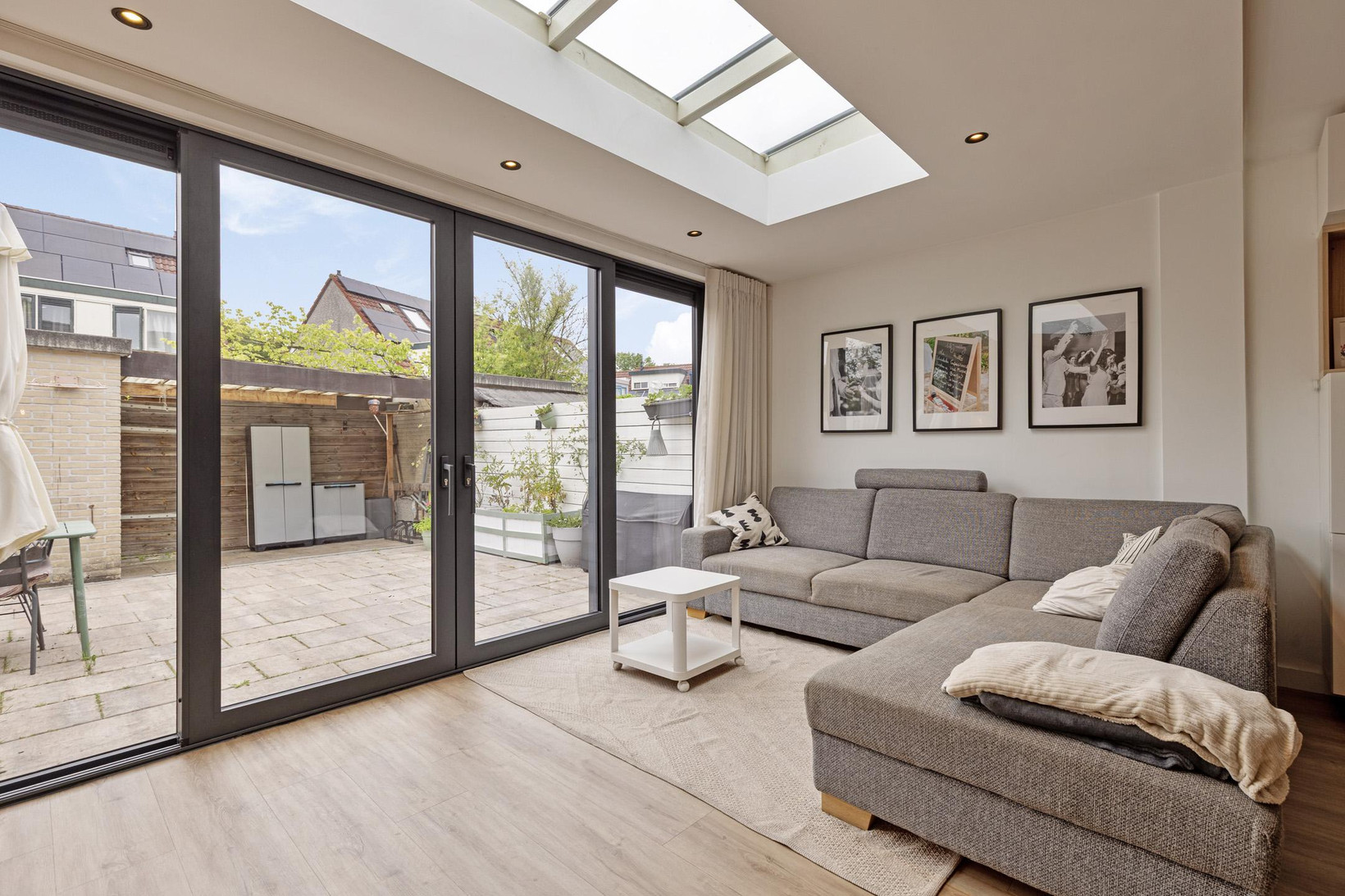 Tussenwoning te koop: Stinzenlaan Zuid 210, Breukelen